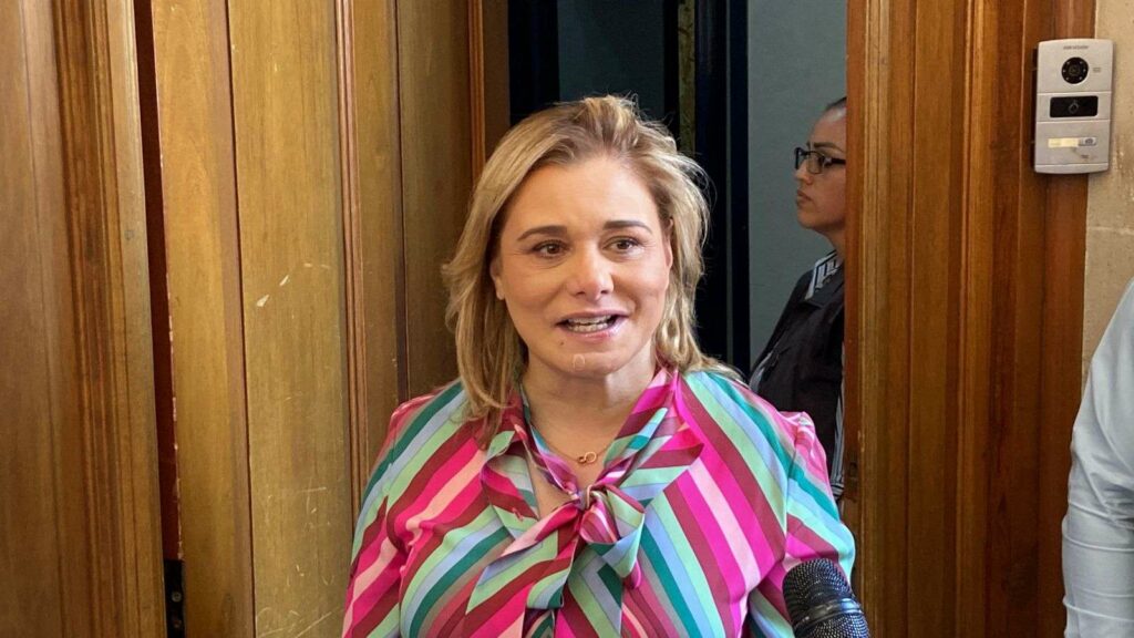 Es estable el estado de salud de Víctor informa Maru Campos