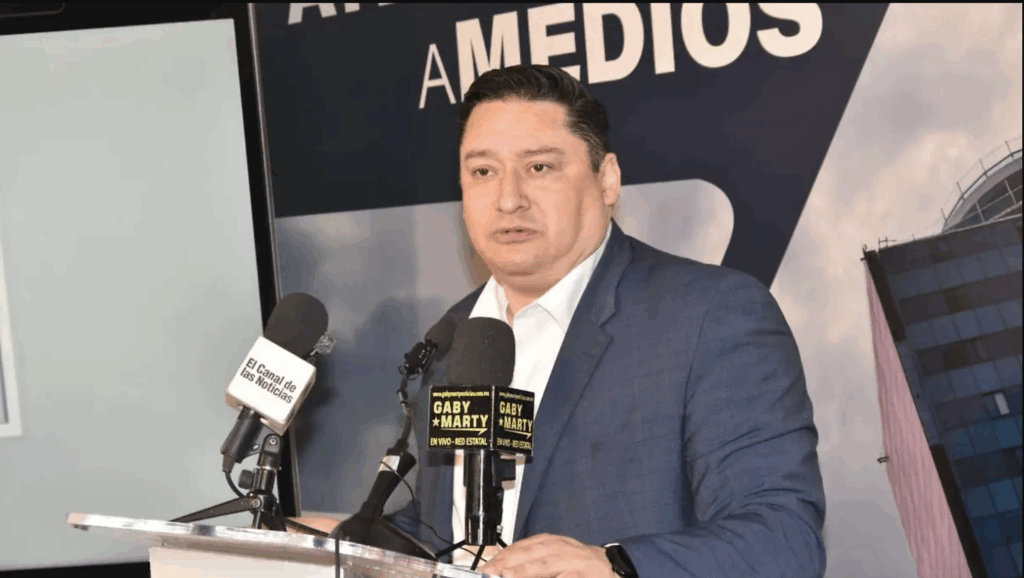 Felicita Alfredo Chávez a Maru Campos por inversión de más de 50 mdp en la rehabilitación de carreteras