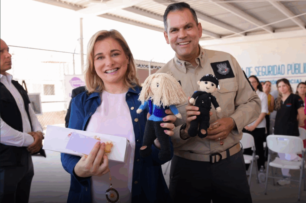 Maru Campos recorre Estancia Infantil Montessori del Cereso N° 1 de Aquiles Serdán