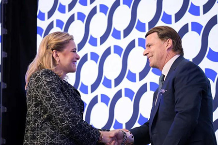 Chihuahua es líder nacional en motores, afirma Maru Campos