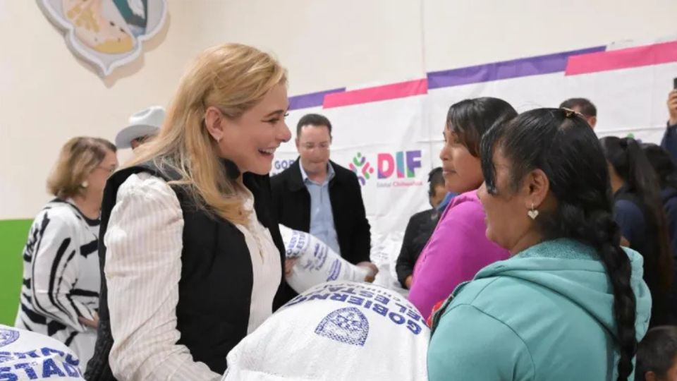 Beneficia ‘Juntos por nuestra identidad’ a 215 familias indígenas