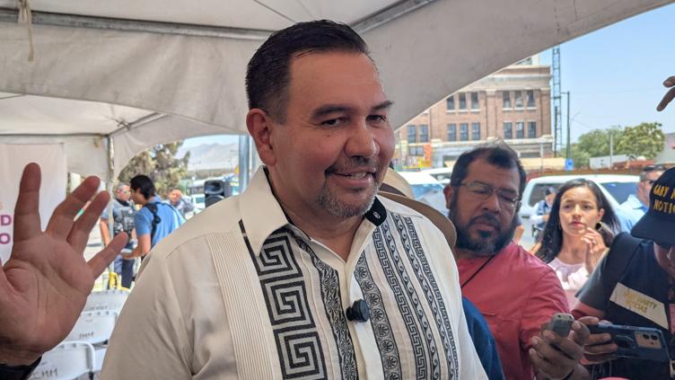 Alista Cruz informe de gobierno; fecha por definir con Maru