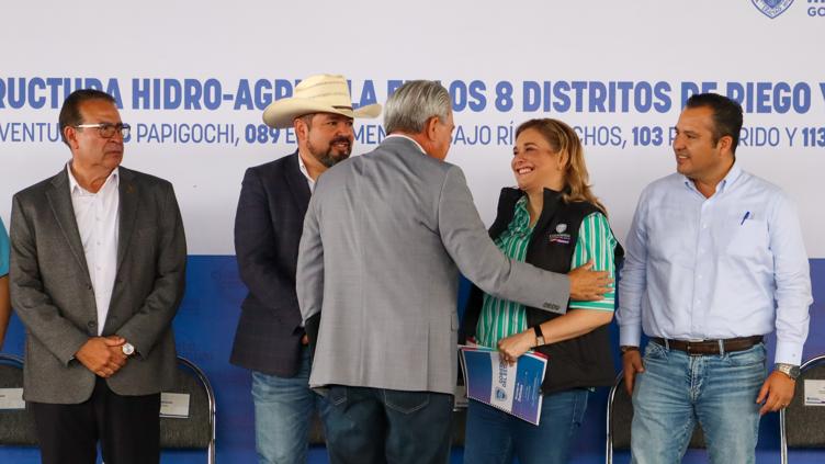 Presenta Maru apoyo especial de infraestructura hidro-agrícola