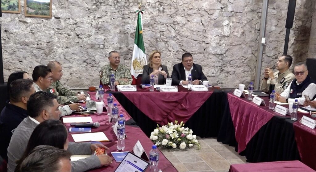 Arriba Maru Campos a Mesa Estatal de Seguridad en Guadalupe y Calvo