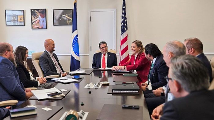 Plantea Maru Campos en Washington acciones tomadas contra el gusano barrenador