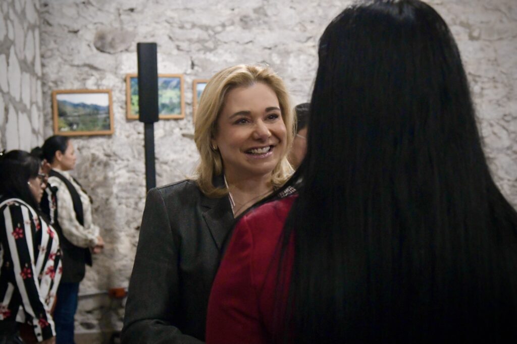 Dialogó Maru con alcaldesa de Guadalupe y Calvo