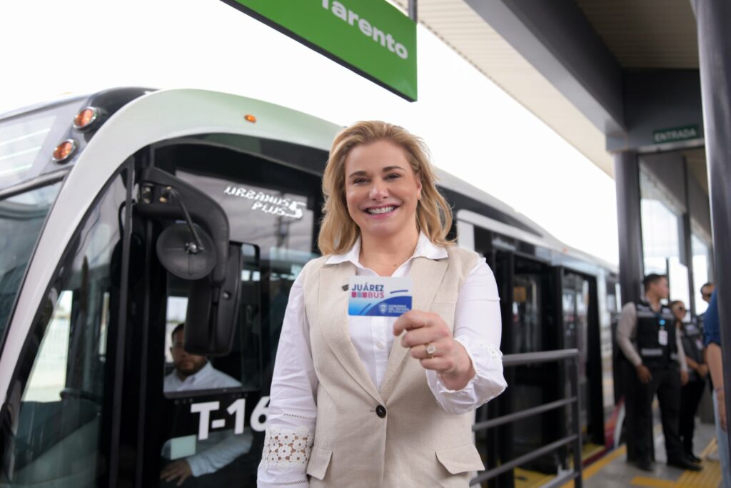Maru Campos recorre estaciones del BRT-1 antes de su reactivación