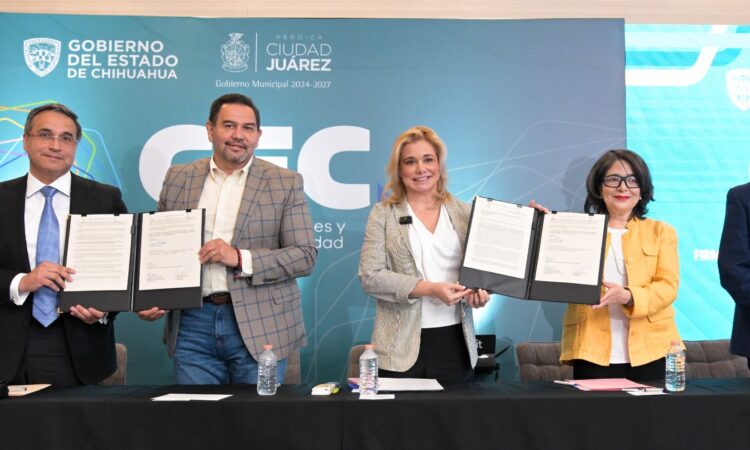 Maru Campos firma carta- donación de terreno para Centro de Convenciones en Juárez