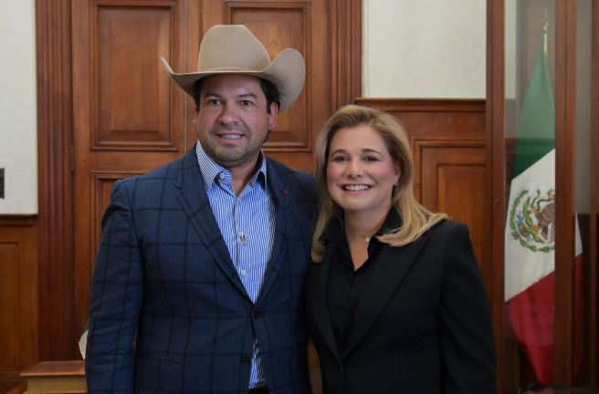 Dialoga Maru el tema del ganado en Washington