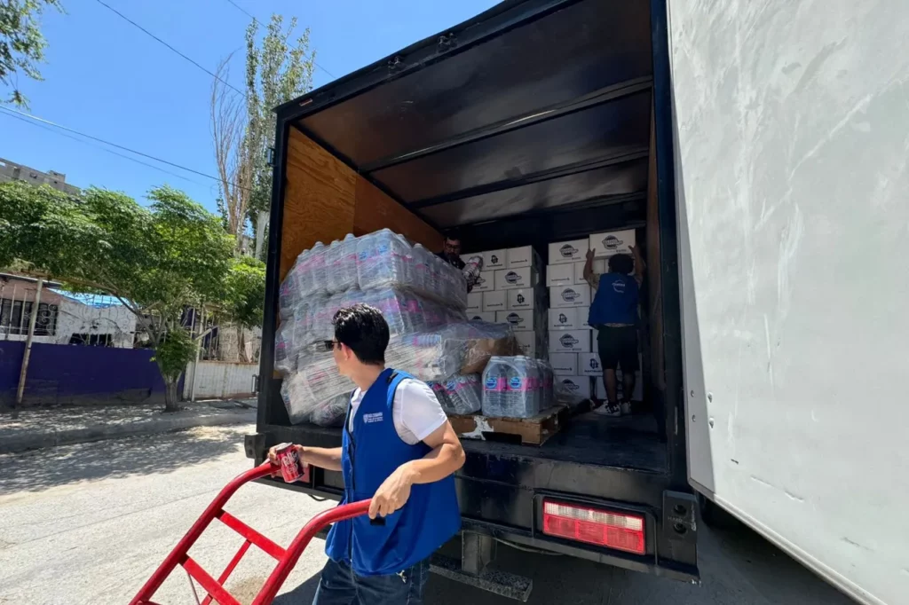 Lleva Estado despensas y electrodomésticos a damnificados por las lluvias