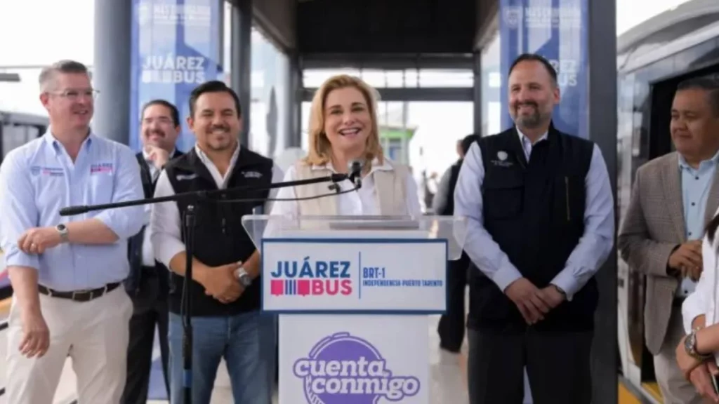Maru Campos pone en operaciones nueve estaciones del transporte BRT-1 en Ciudad Juárez
