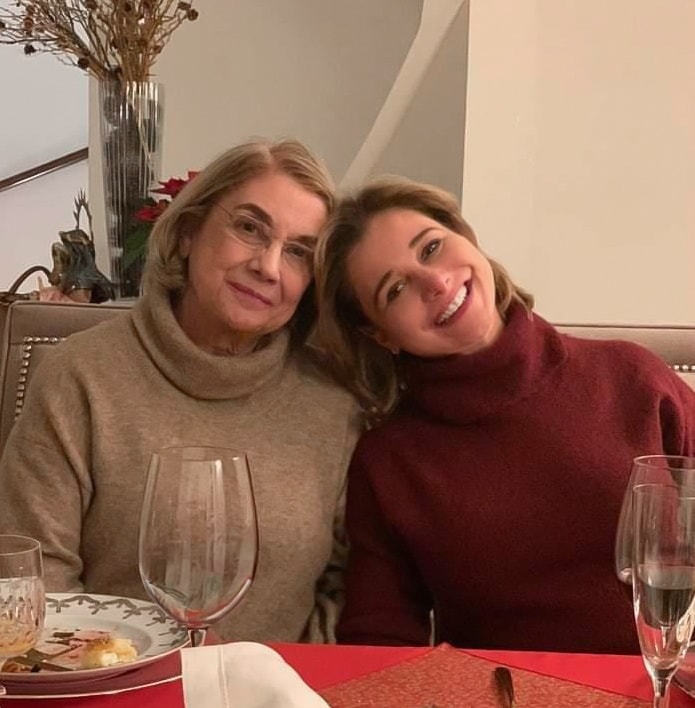 Dedicó Maru felicitación de cumpleaños a su mamá: “ejemplo de firmeza”