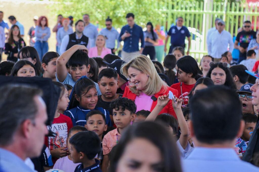 Chihuahua celebra el Día del Niño; Maru Campos los anima a soñar en grande y ser mexicanos ejemplares