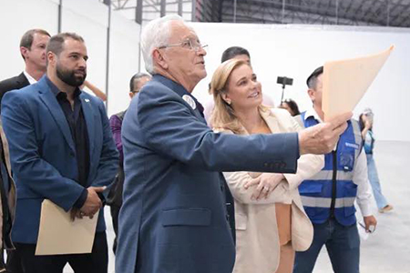Maru Campos supervisa 80% de avance en Centro de Convenciones