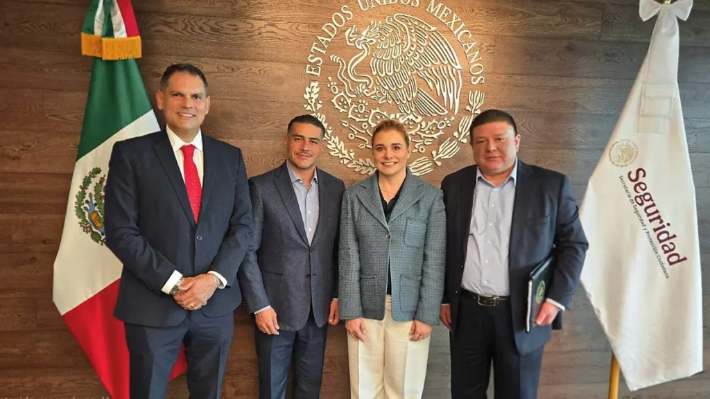 Maru Campos, César Jáuregui y Gilberto Loya acuden a reunión de seguridad en CDMX