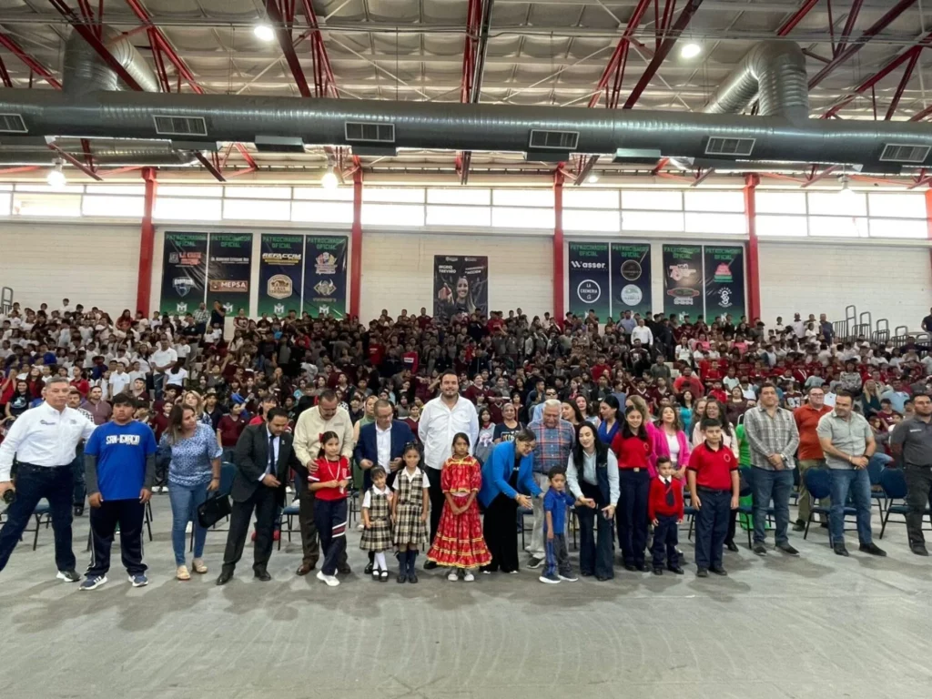 Arranca la entrega de útiles escolares en Camargo para más de 6 mil alumnos