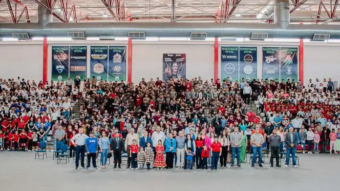 Seguimos en acción por la educación: Jorge Aldana agradece a la gobernadora Maru Campos por la entrega de útiles escolares en Camargo