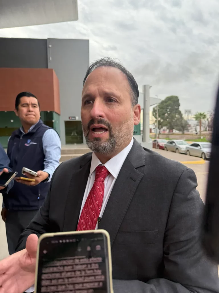 Sostiene de la Peña encuentro con Desarrolladores de Vivienda