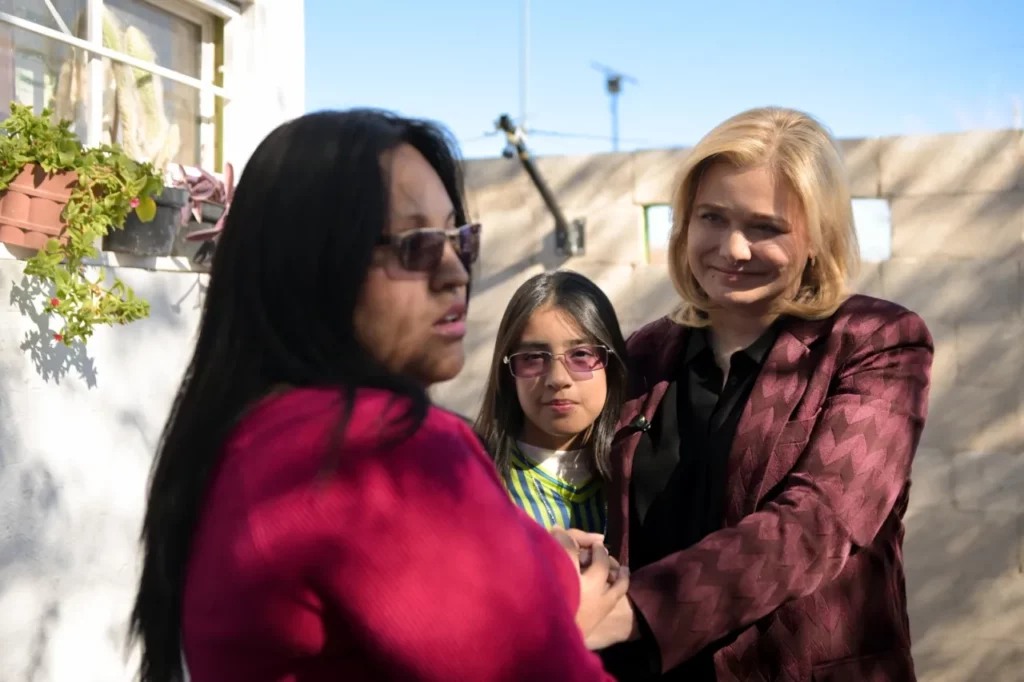 Devuelven casa a familia desalojada tras gestiones de Maru Campos