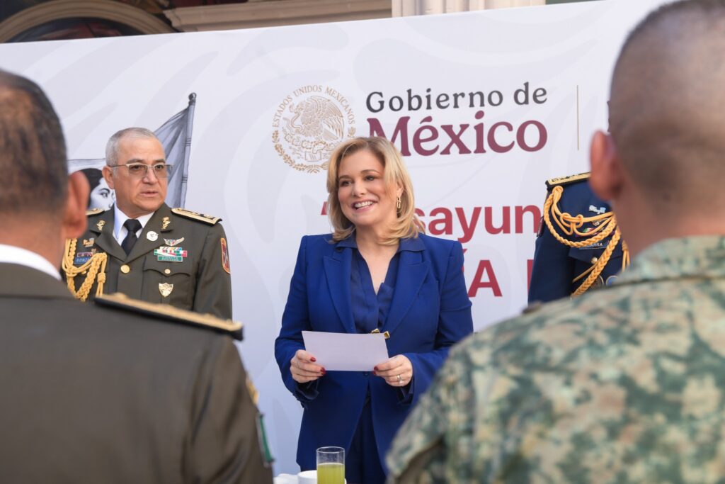 Conmemora Maru Campos el 113 aniversario del Ejército Mexicano en Chihuahua