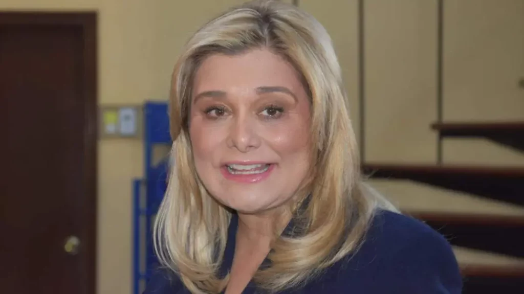 Promueve Maru Campos créditos estatales para empresas locales