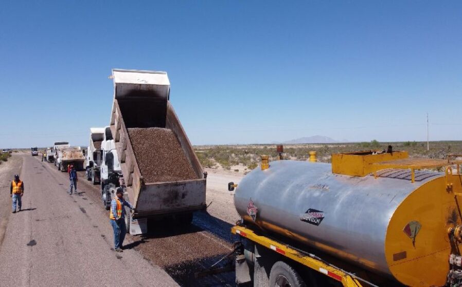 Arranca Arturo Zubía obra de pavimentación en La Enramada