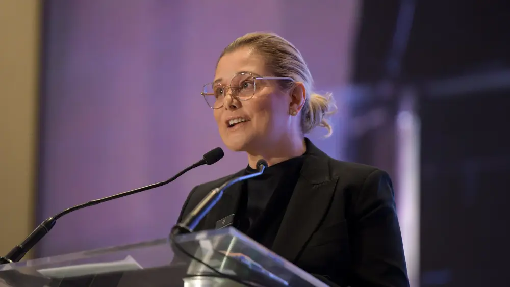 Mensaje de la gobernadora Maru Campos sobre el desmantelamiento de un laboratorio para producir drogas sintéticas en la Sierra Tarahumara