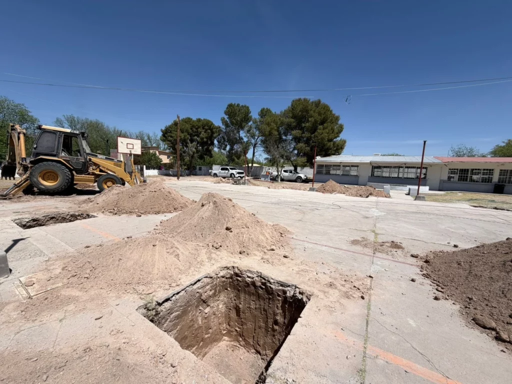 Arranca construcción de la techumbre en la primaria Luis D. Colosio: gestión del Municipio ante ICHIFE
