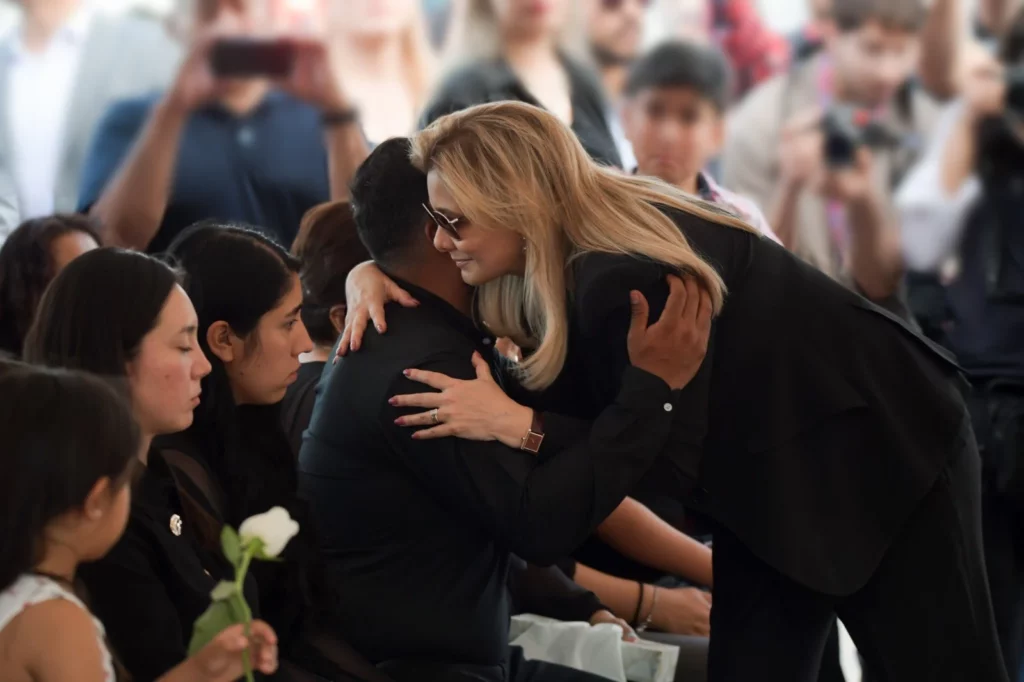 Ratifica Gobierno estatal apoyo a familia de oficiales caídos