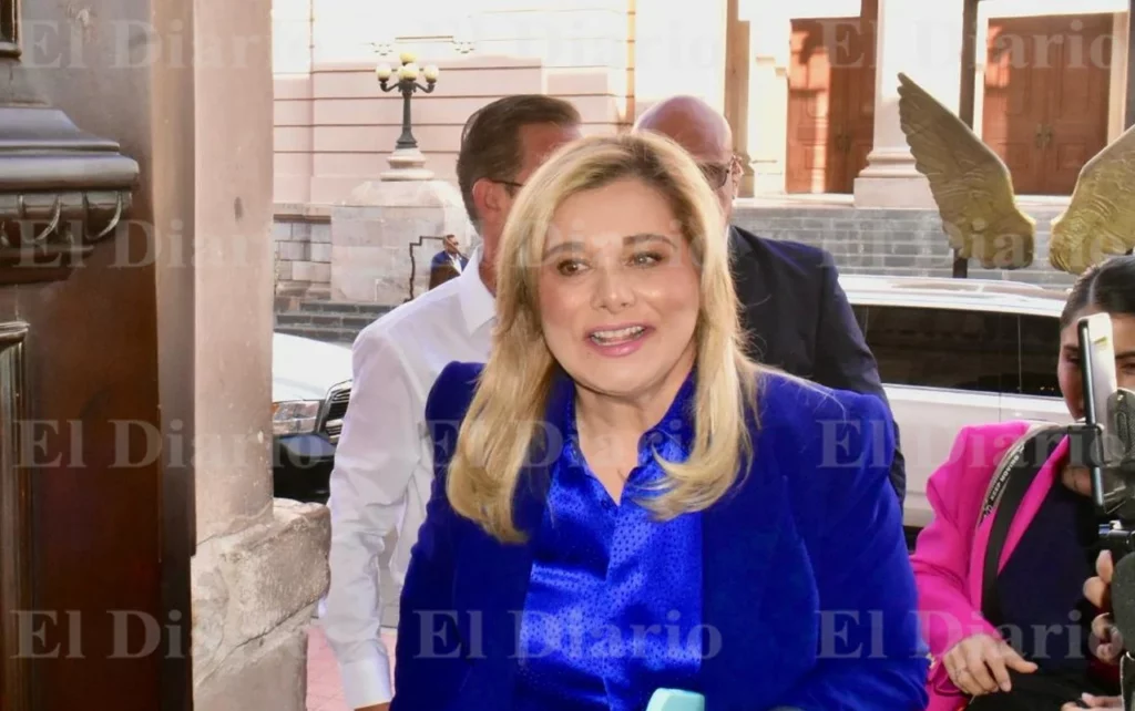 Hay que rebasar por la derecha pero no tan cerquita: Maru Campos