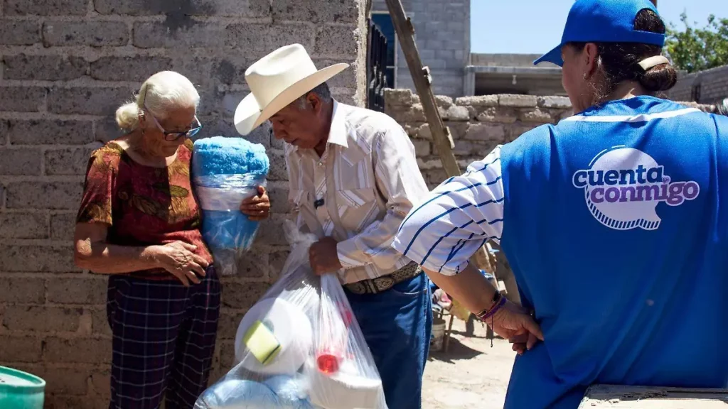 Atienden a 54 familias afectadas por lluvias en Jiménez con apoyos para enfrentar la contingencia