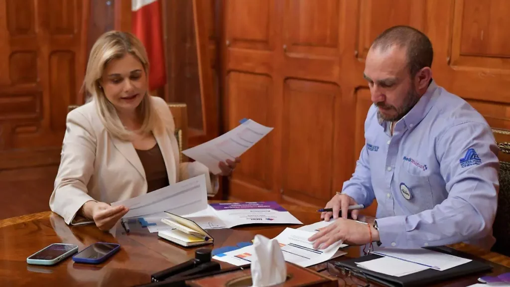 Maru Campos supervisa MediChihuahua: revisan cobertura, medicamentos y centros de salud