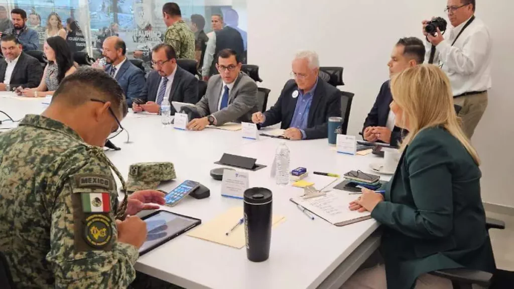 Maru Campos reúne a Ejército, Guardia Nacional y Fiscalía en Cuauhtémoc para reforzar estrategia contra la delincuencia