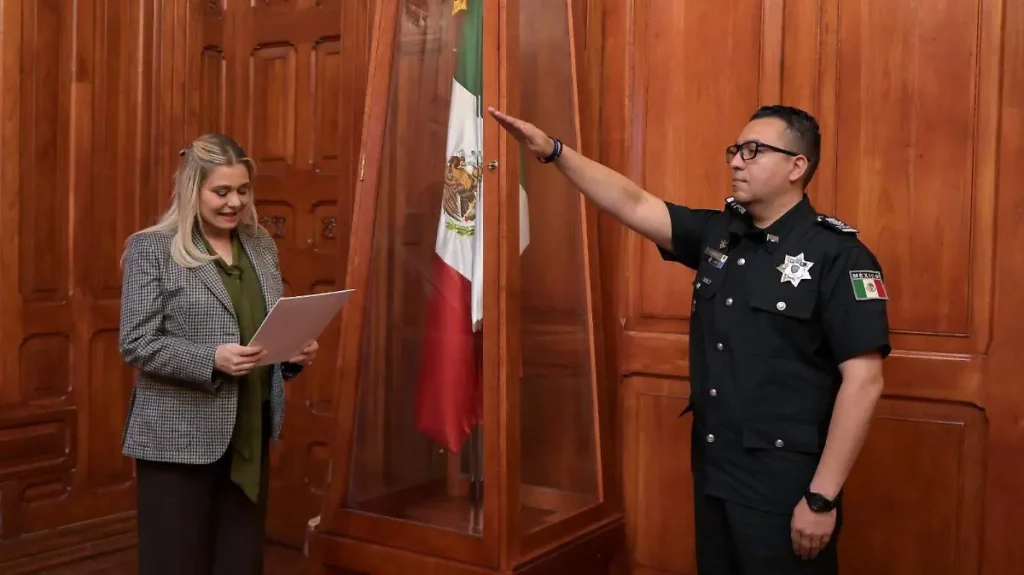 Toma protesta Maru Campos a Luis Aguirre como titular de la SSPE